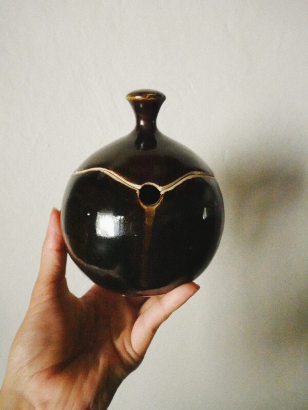 Sugar Pot Treacle